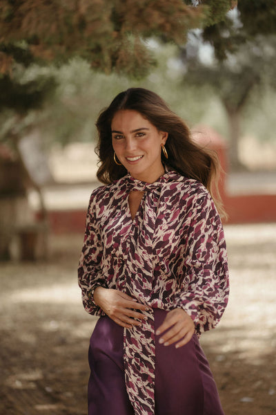 Camisa Chinitas Berenjena