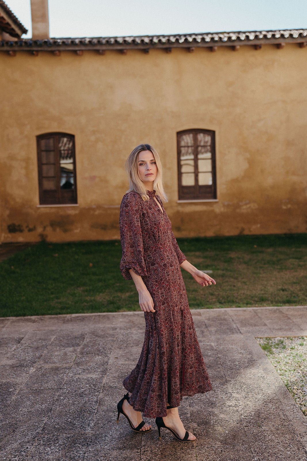 Vestido Soneto Berenjena - Clouté
