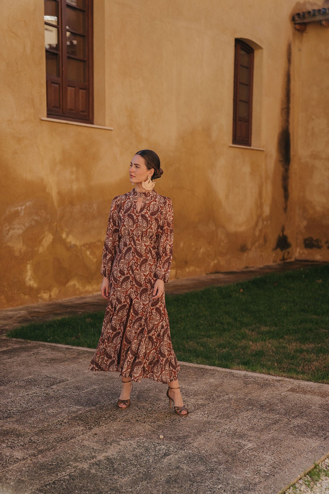 Vestido Soneto Chocolate - Clouté